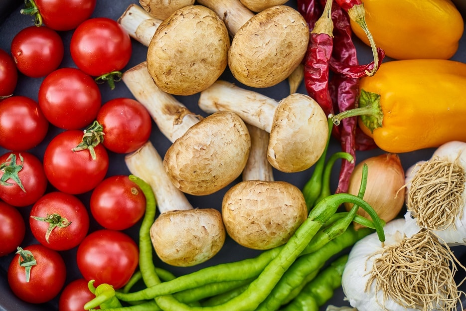תמונה של סוגים שונים של ירקות בריאים